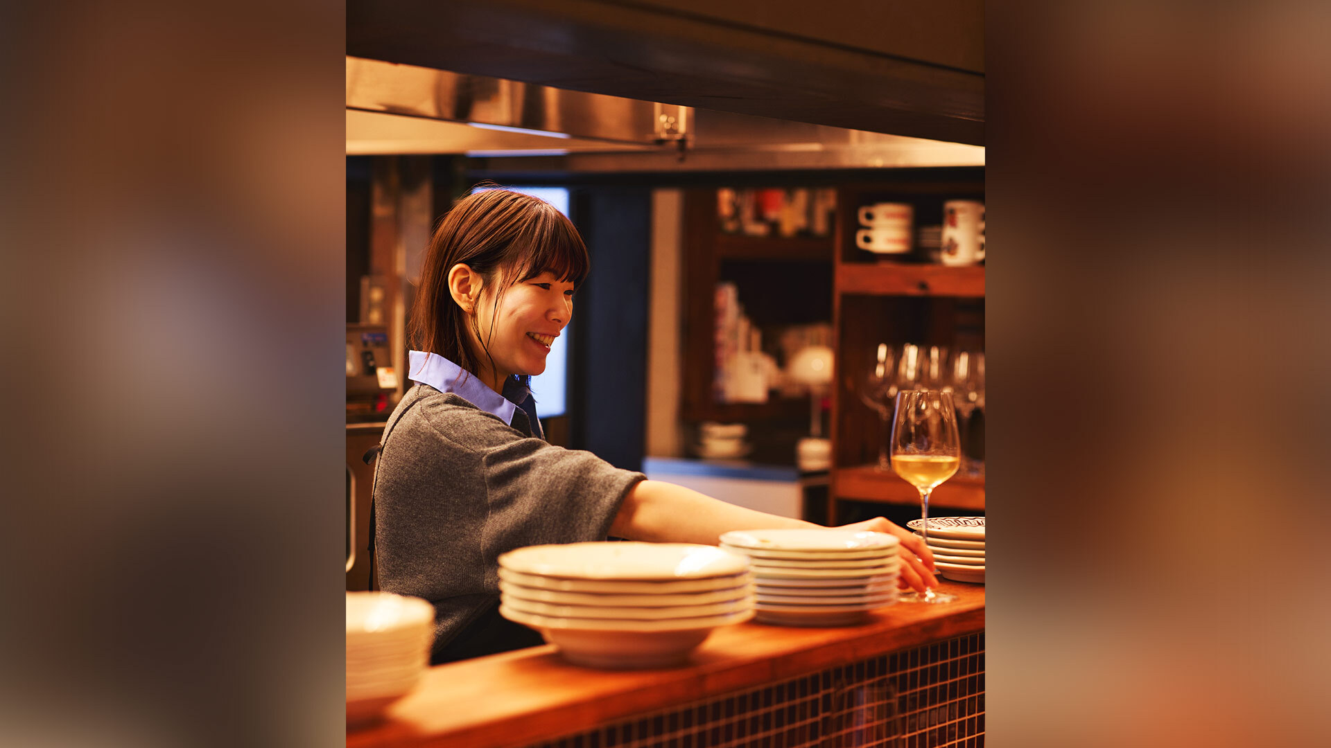 『すず』：店主の矢花すずさん