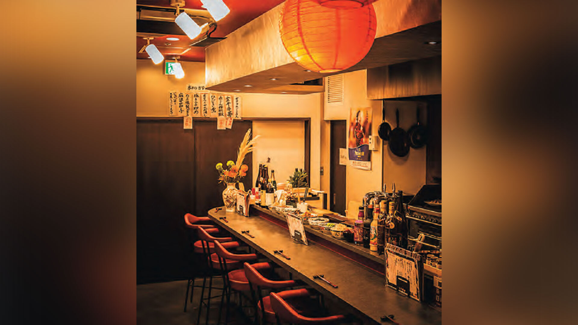 『銀座 花りん コリドー店』：店内のカウンター席