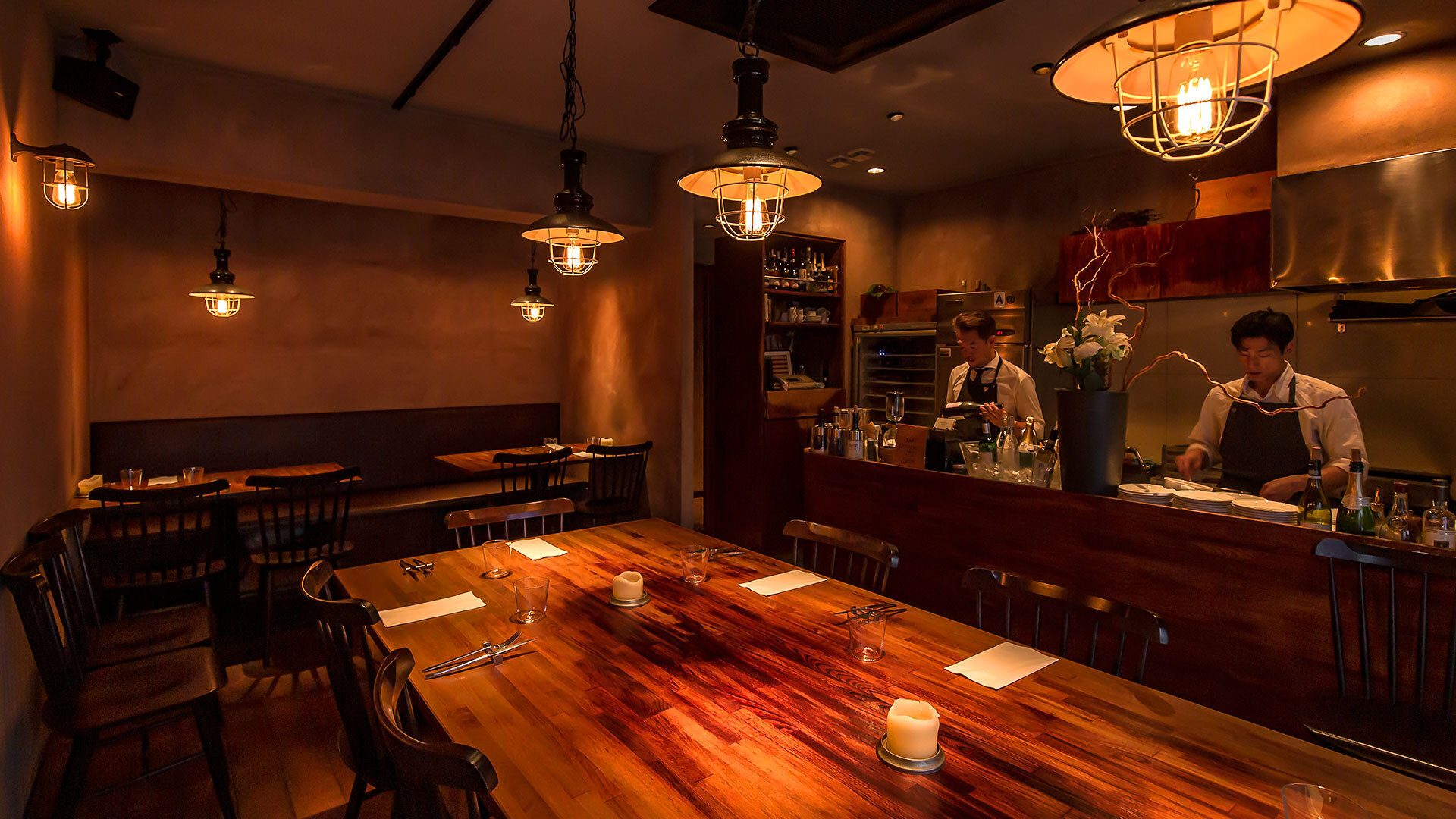 『グラマシー テーブル』：店内