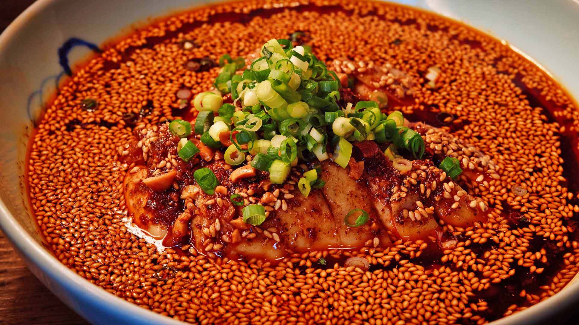 『中国料理 香（シャン）』：「よだれ鶏」￥2,000