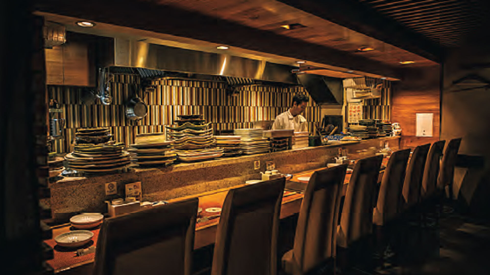 『銀座 㐂いち』：カウンター席