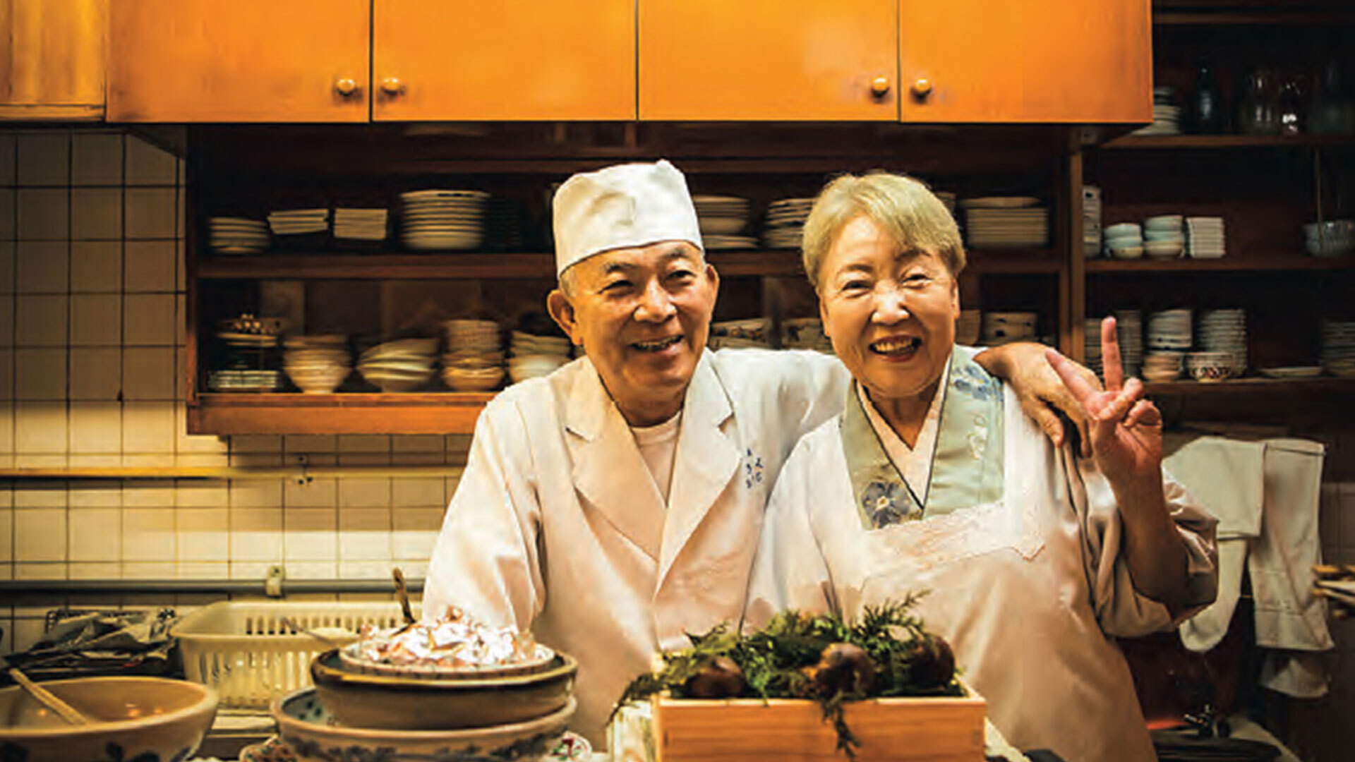 『きく』：店主の松井さんご夫婦の息子と娘も、ともに店を盛り立てている