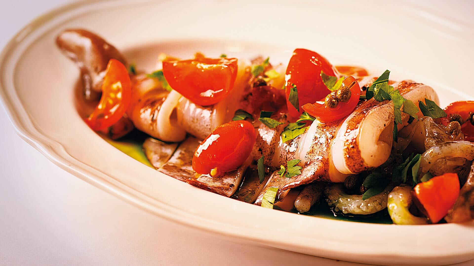 『SMUK』：「剣先イカ 実山椒とフレッシュトマトソース」￥2,700