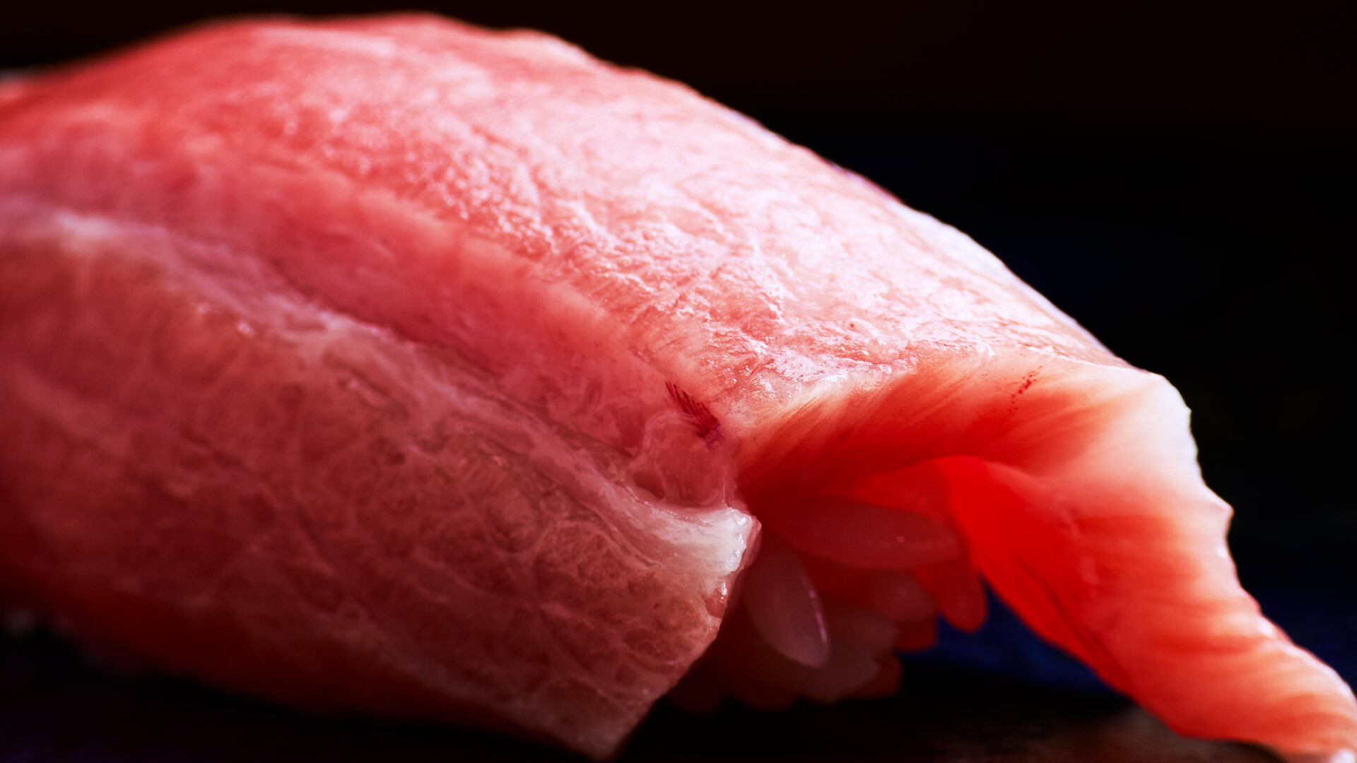 『鮨さいとう 麻布台』；脂の甘みも濃厚な「大トロ」