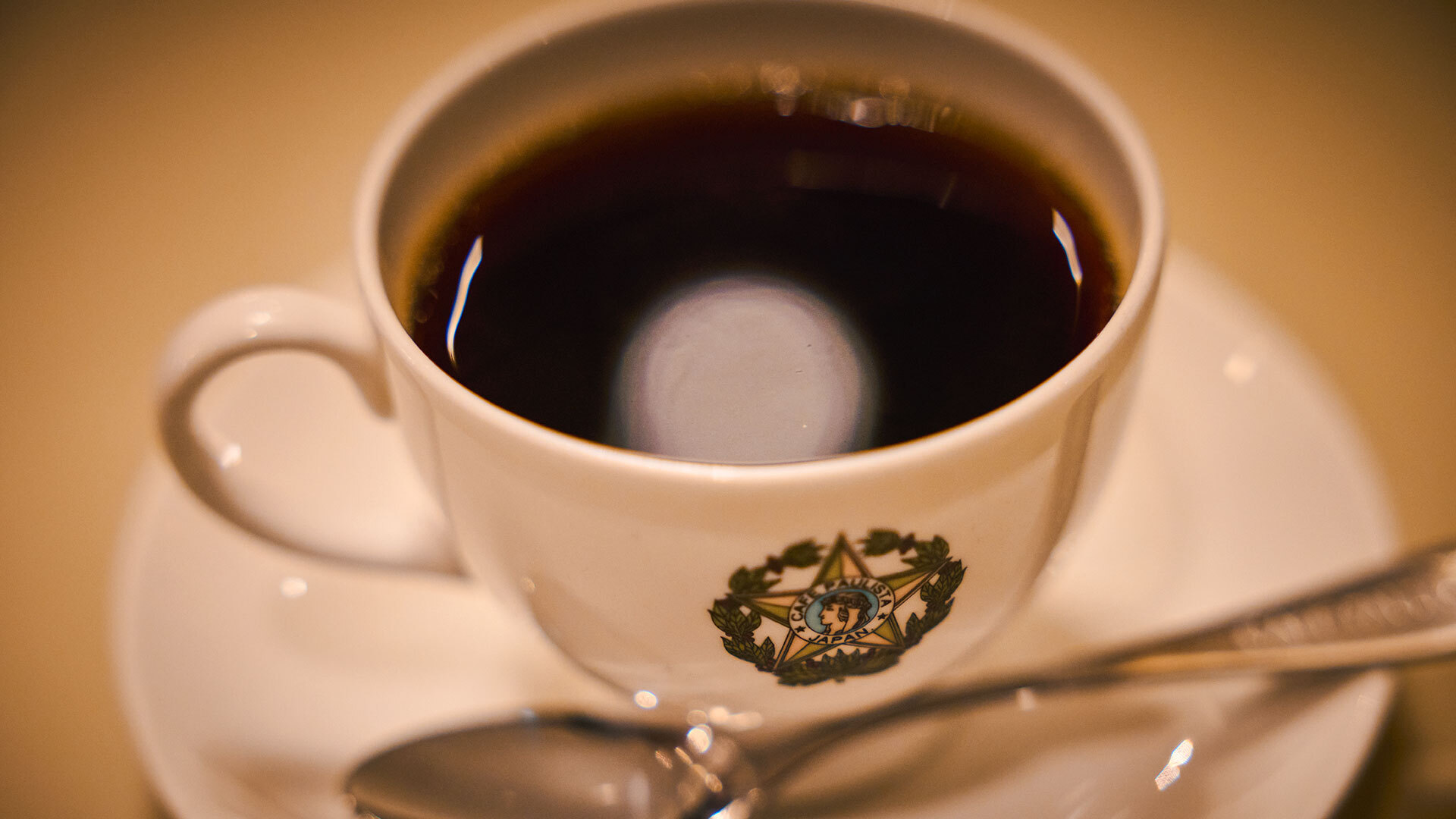 『カフェーパウリスタ』：やや深めに焙煎した伝統の味でコクがあり、苦みは柔らかい「パウリスタオールド」￥900