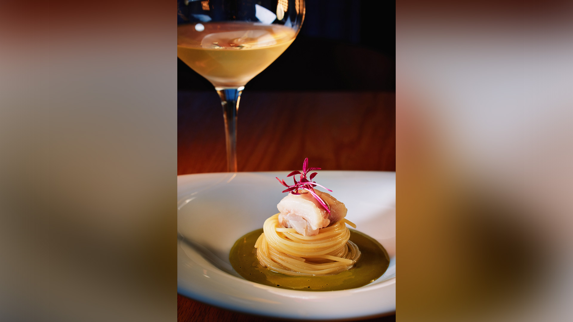 『Sognando（ソニャンド）』：コース￥11,000より「ピスタチオとケッパーの冷製パスタ」