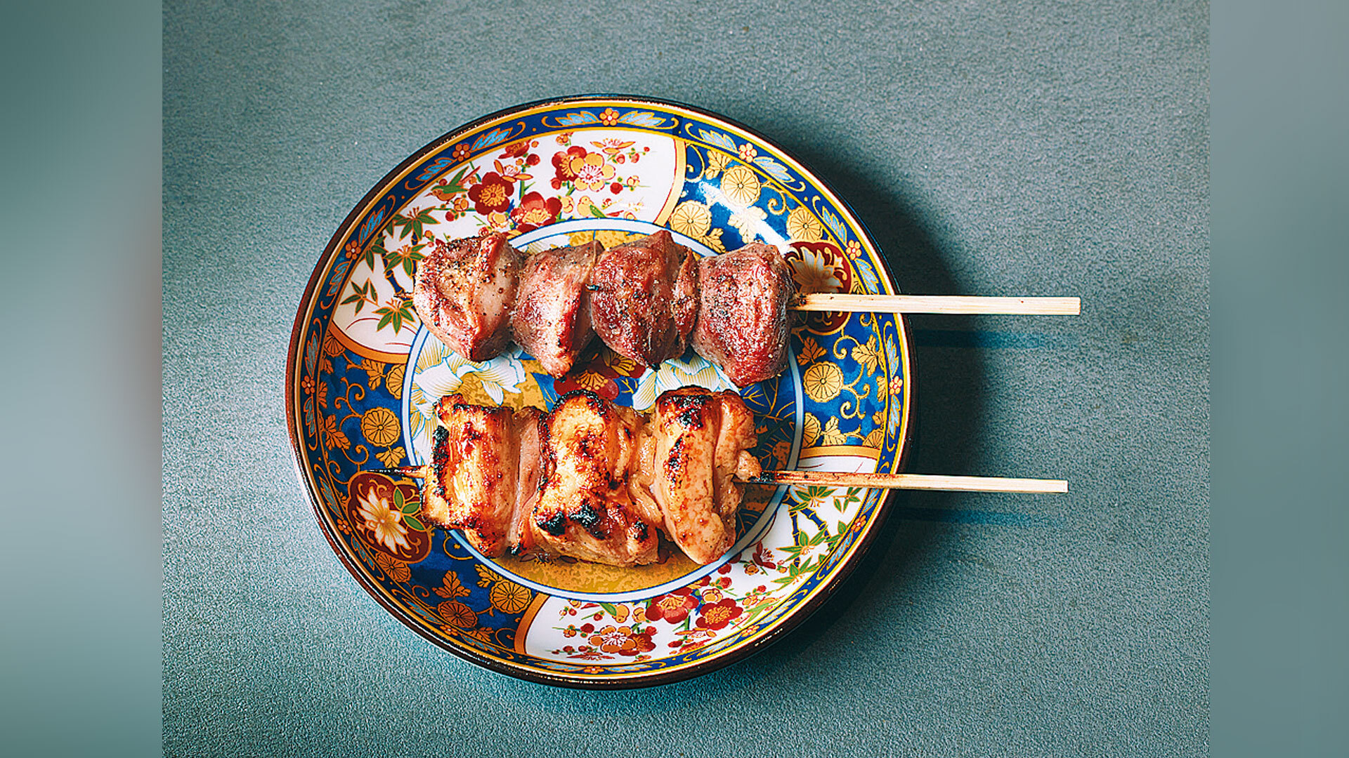 『芝浦とりまち』：上から「砂肝」￥350、「もも」￥380