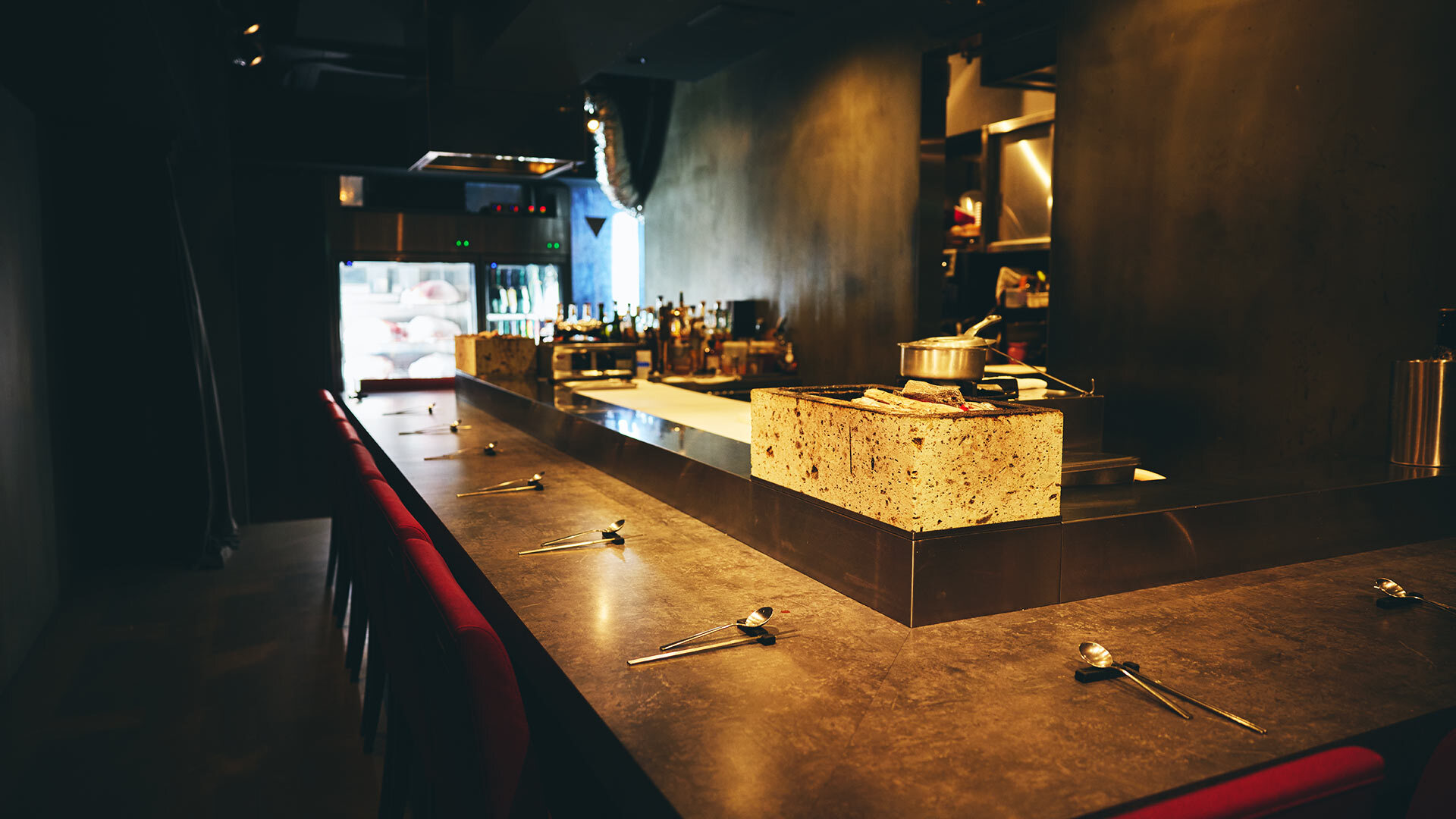 『Nose to Tail』：店内