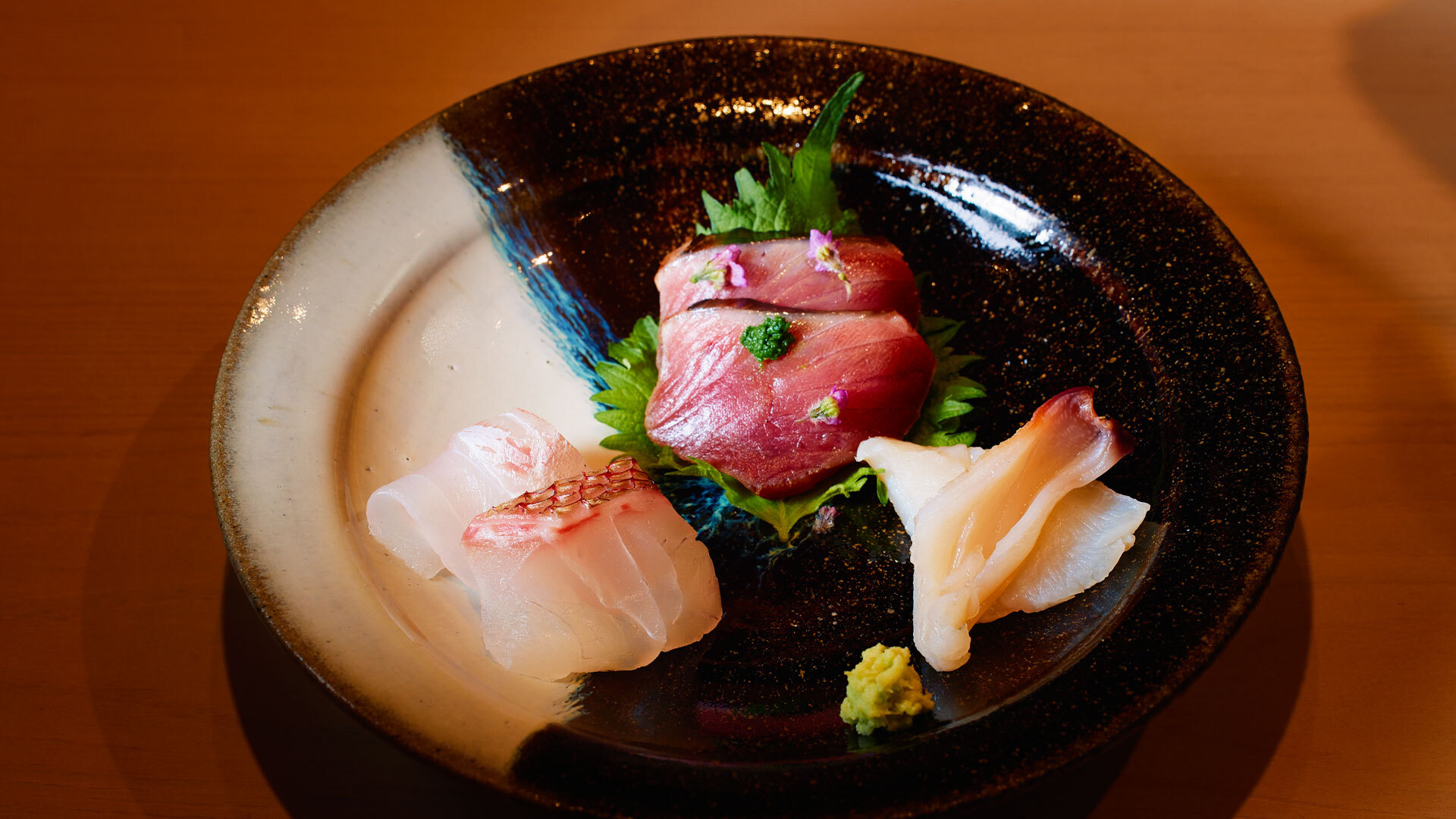 『鮨 東京 よし田』：「海流」コースより「お造りの盛り合わせ」