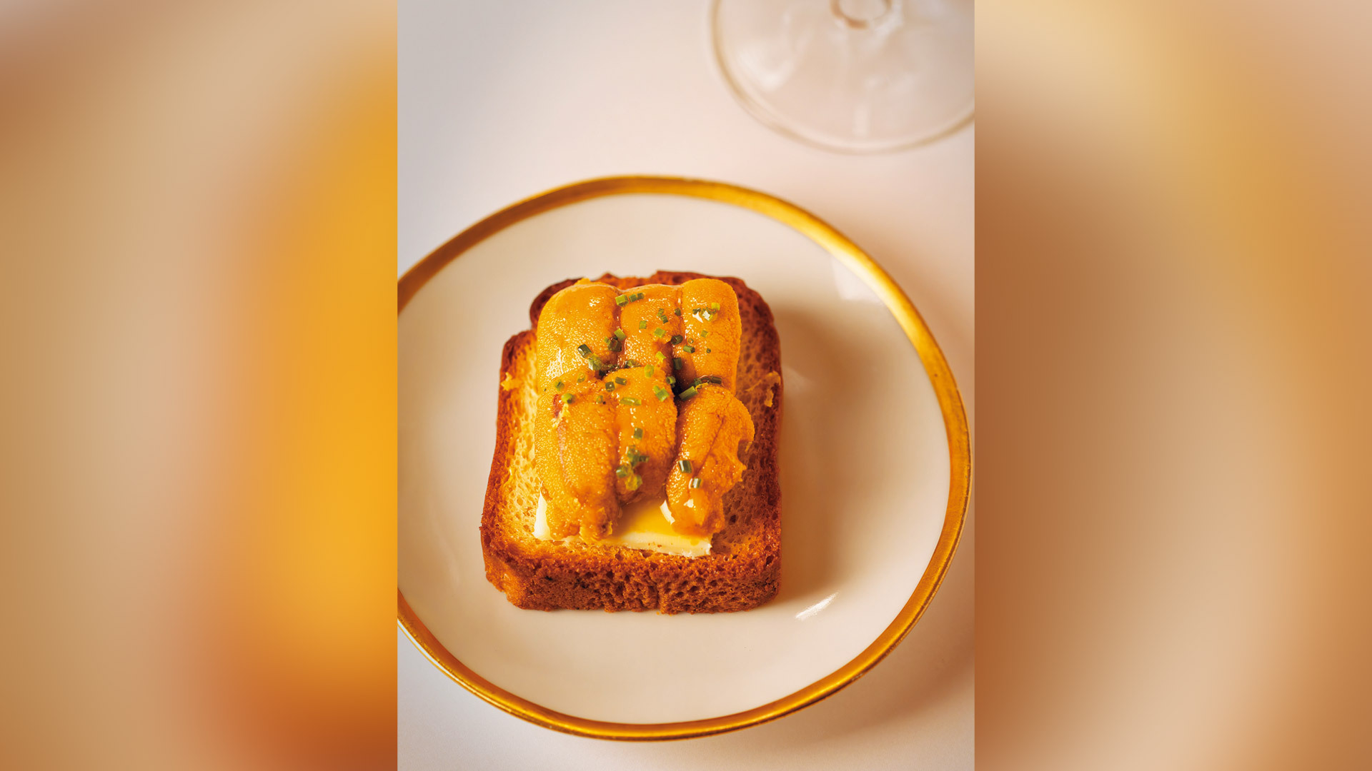 『SMUK』：「雲丹のブルスケッタ」1ピース￥1,900