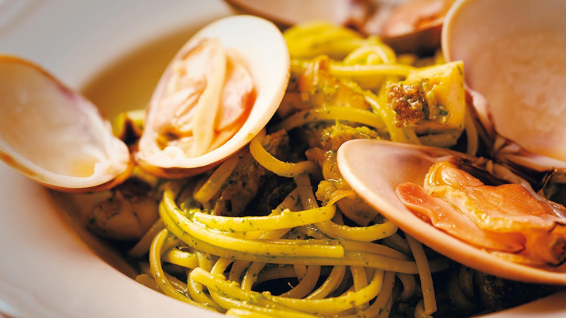 『SMUK』：「蝦夷鮑と蛤 ジェノヴェーゼ」￥3,700