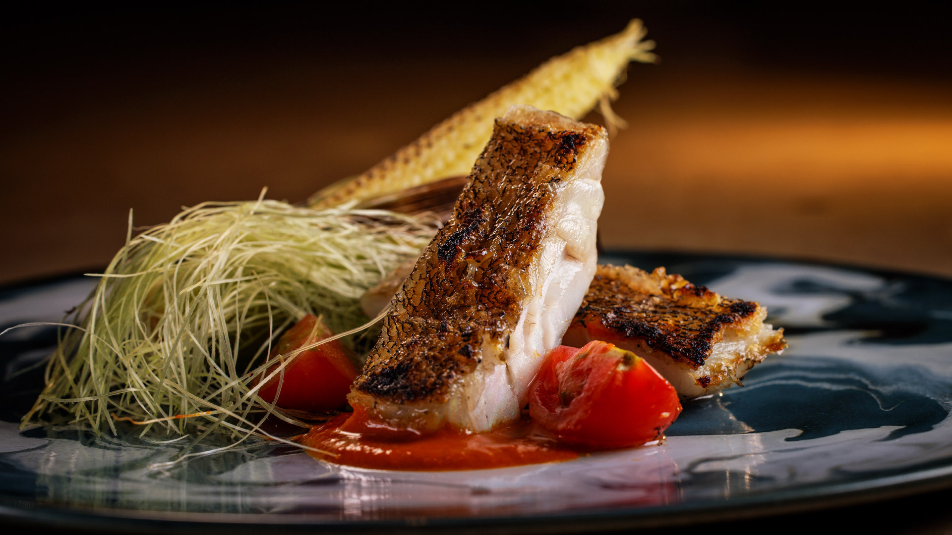 『熾 OKI』：「本日の鮮魚」￥3,300～の一例