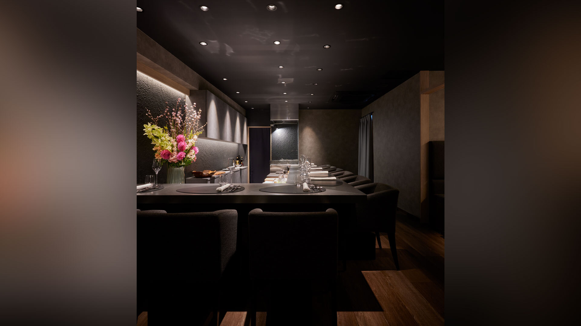 『Amante Ginza by Shin Harada』：店内、カウンター席