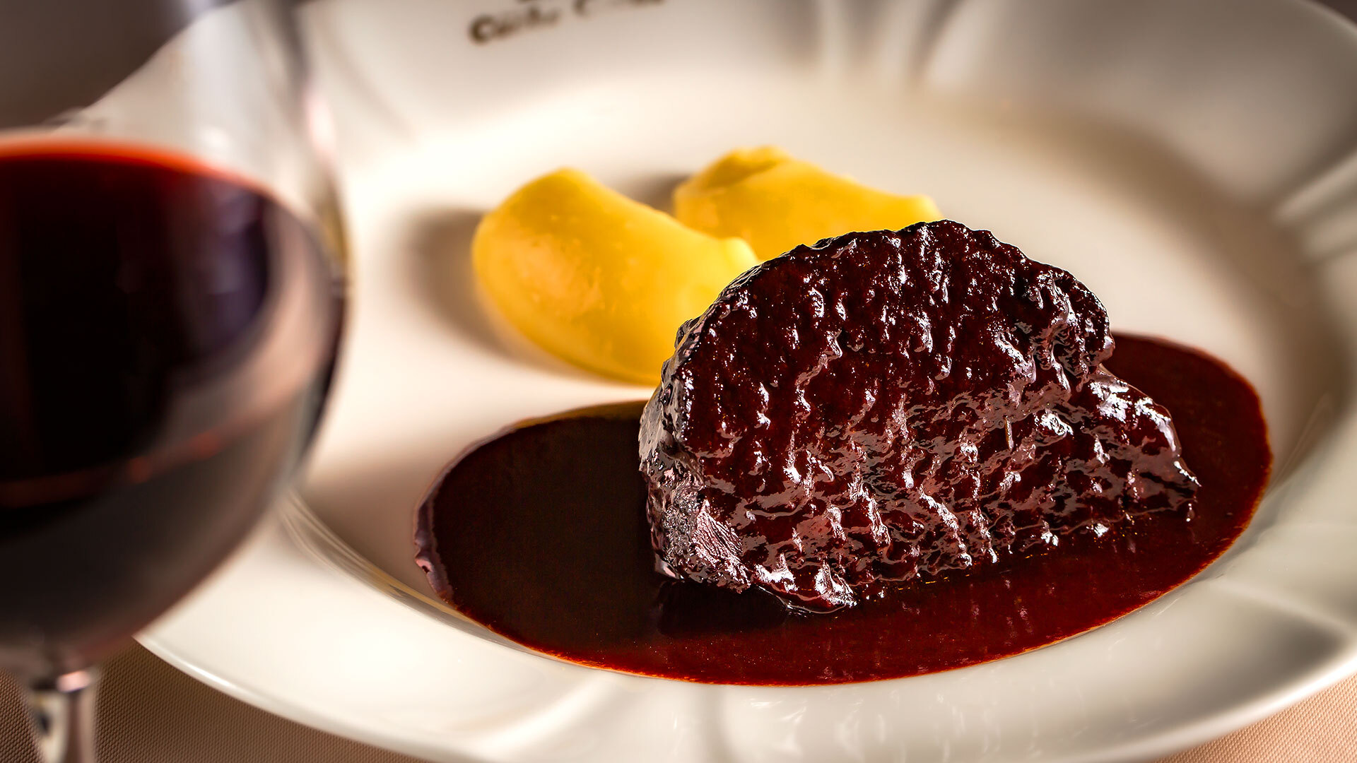 大人の銀座デートなら『ビストロカシュカシュ』が正解！名店出身シェフの料理にワインも進む！