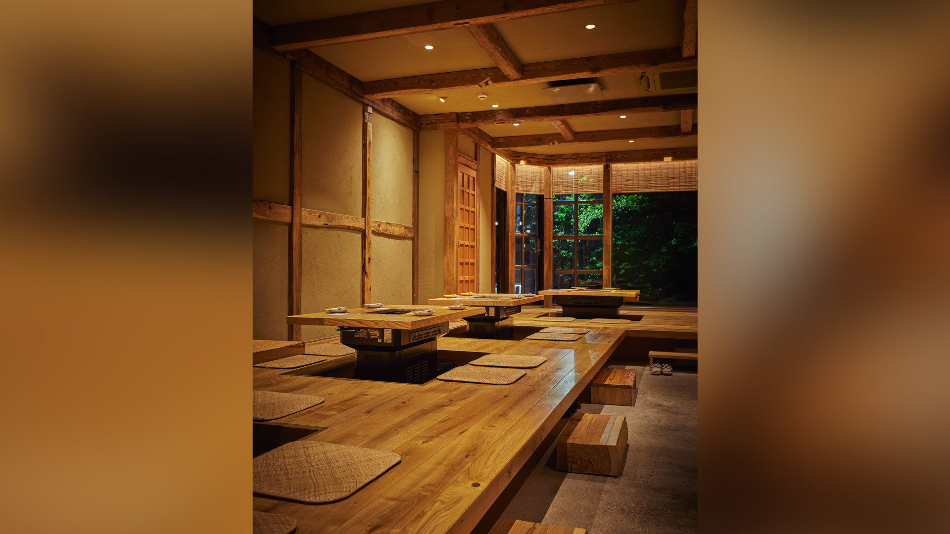 『鳥焼と鳥鍋 囲』：店内