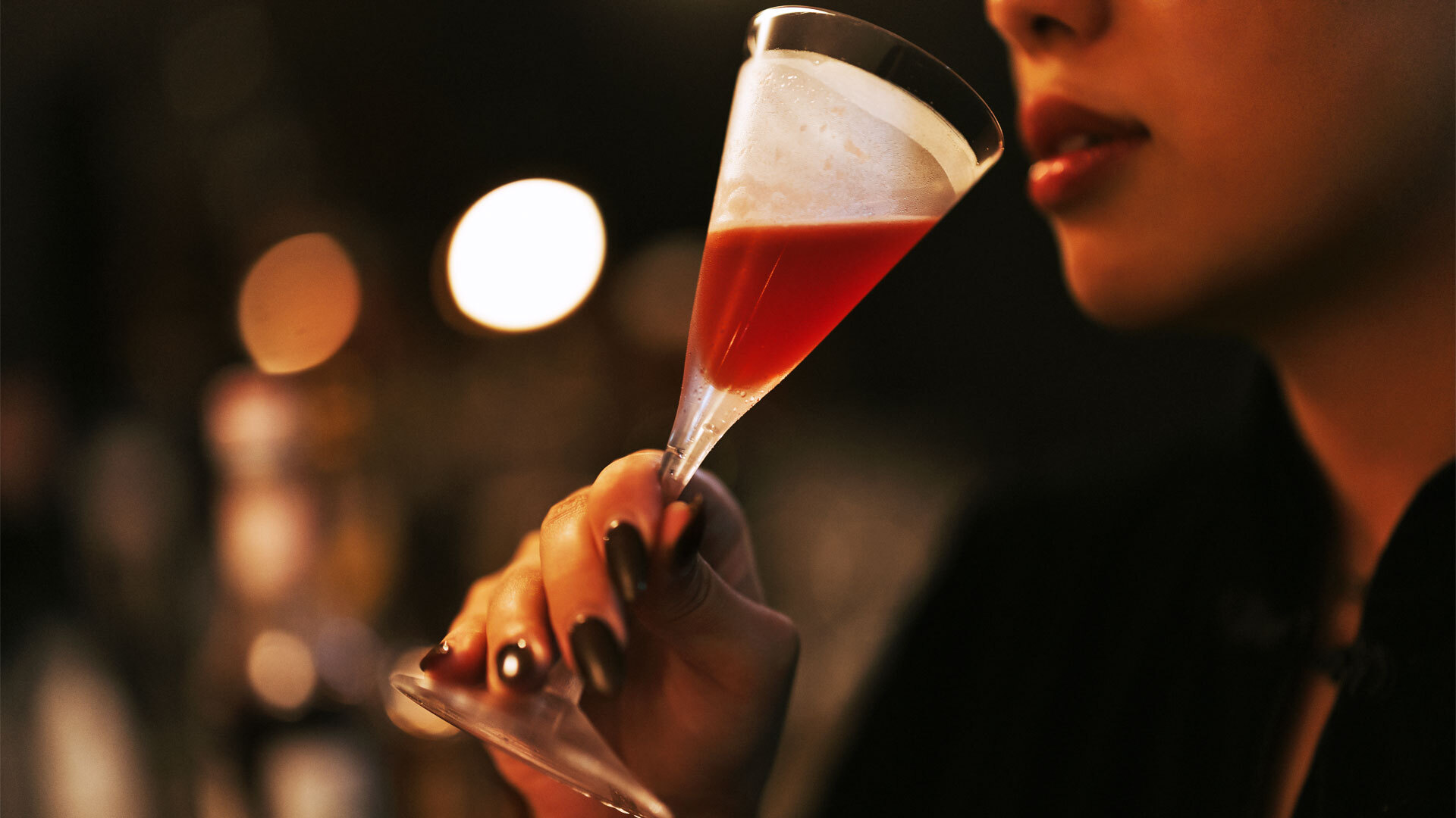 『Bar Bar Bar』：店内