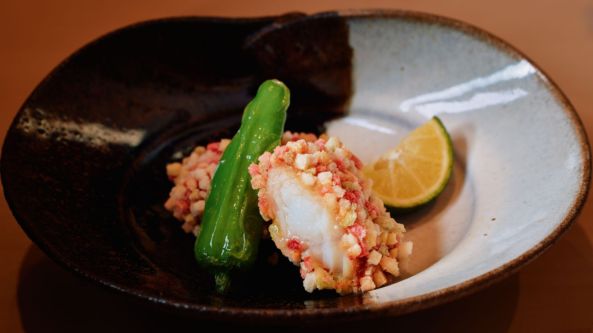 『鮨 東京 よし田』：「海流」コースより「クエあられ揚げ」