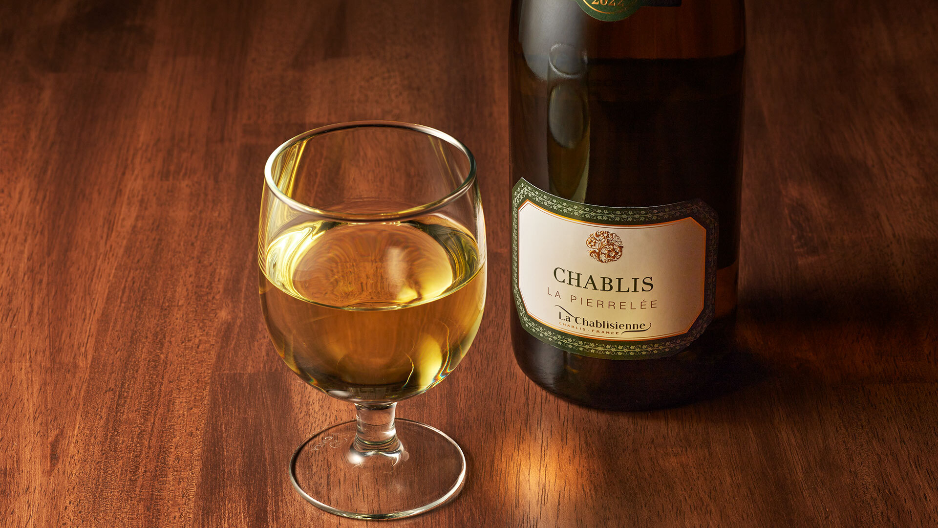 『地下の粋』：グラス￥1,100