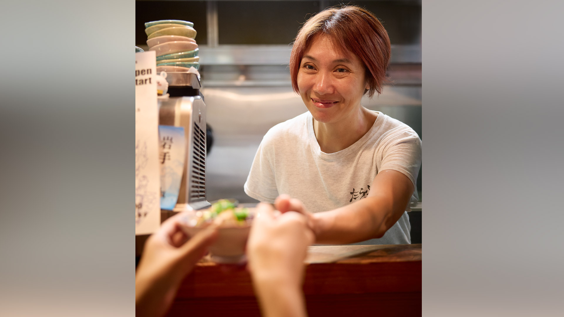 『たらふくちゃん』：店主とともにお店を切り盛りする奥様