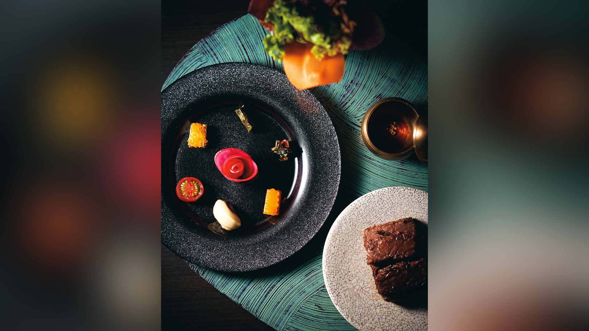 『HASUO』：極選コース（￥14,300～）より「黒毛和牛ヤンニョムカルビ」