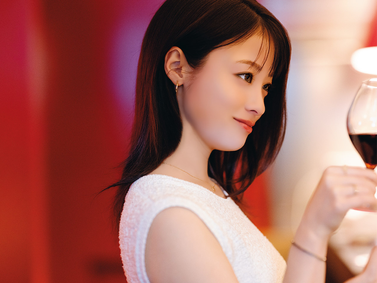 橋本環奈さんを表紙に迎えた東京カレンダー（東カレ）2026年4月号は『ワインがある夜。』を特集！