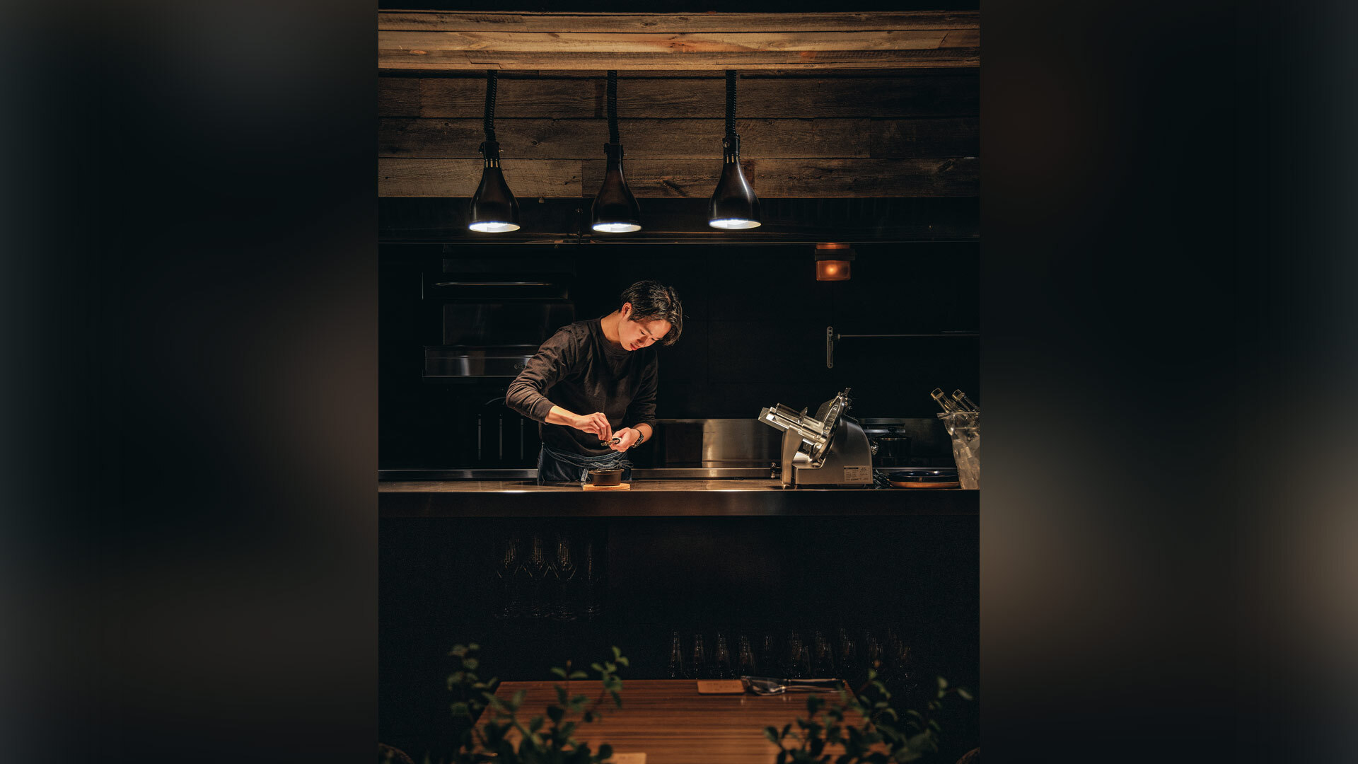 『ベースバイローブ』：店長・鈴木慎太郎さん