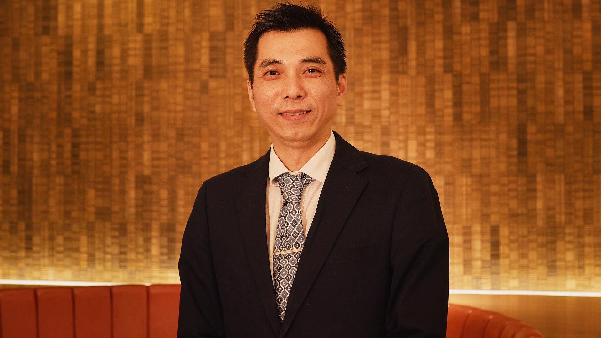 『中華街 桂宮』：支配人・梁 偉結さん