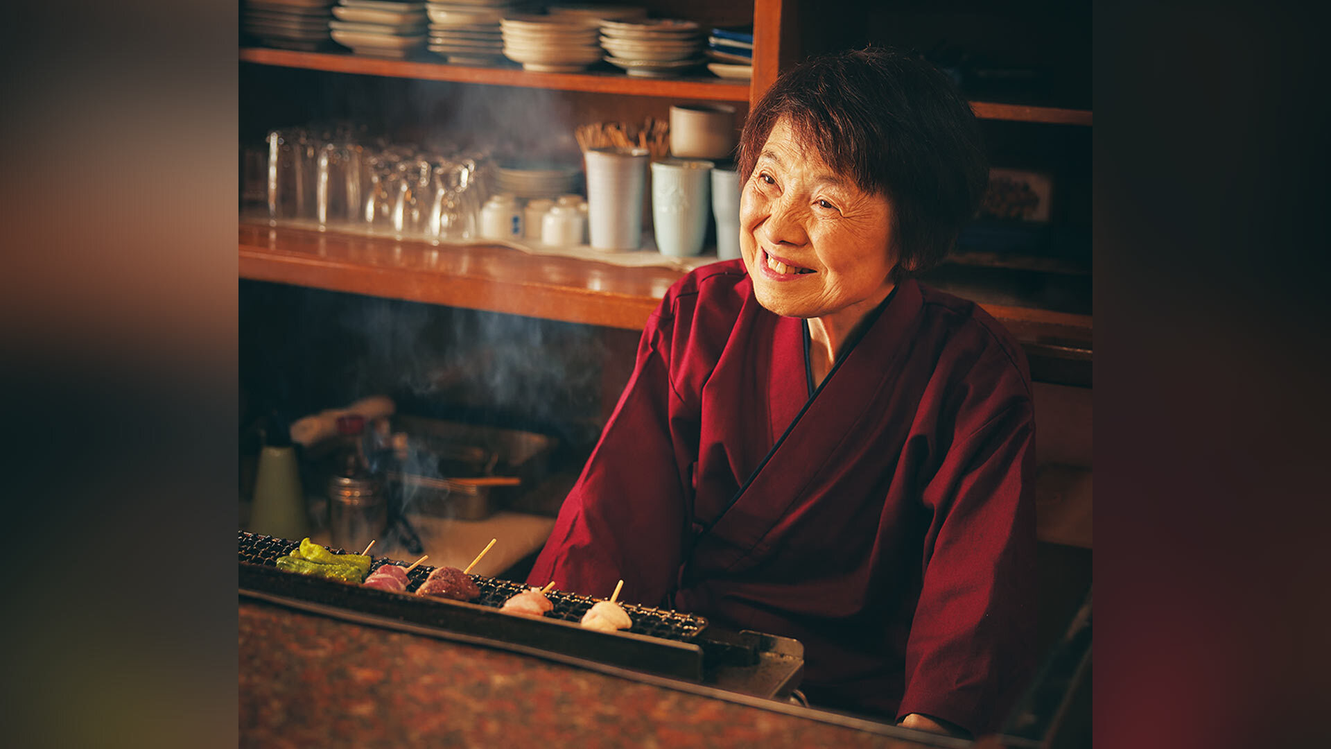 『鳥しづ』：店主の岩瀬浩子さん