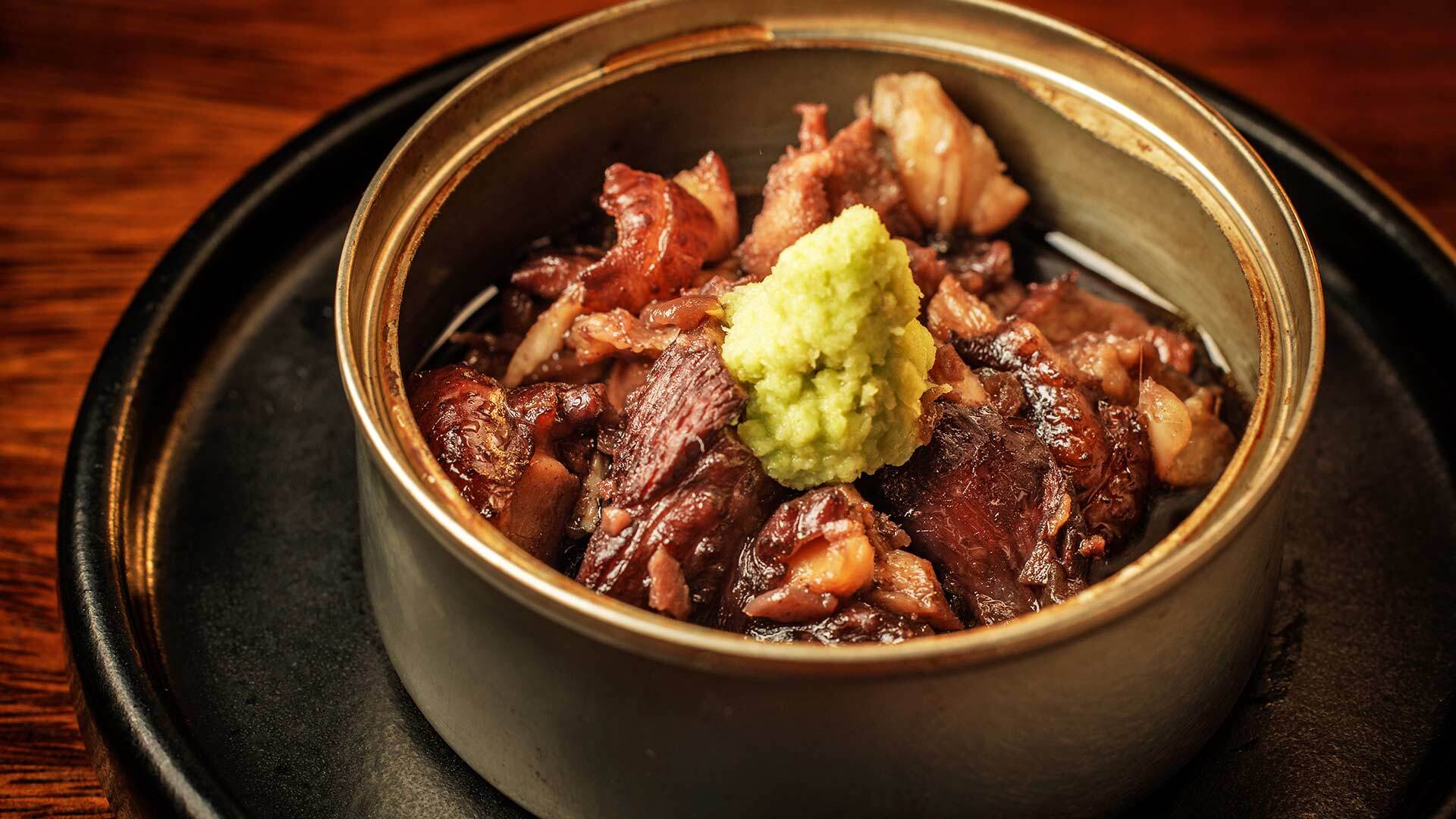 『やきとり松明』：「おまかせコース」￥14,500より「鶏のかば焼き」
